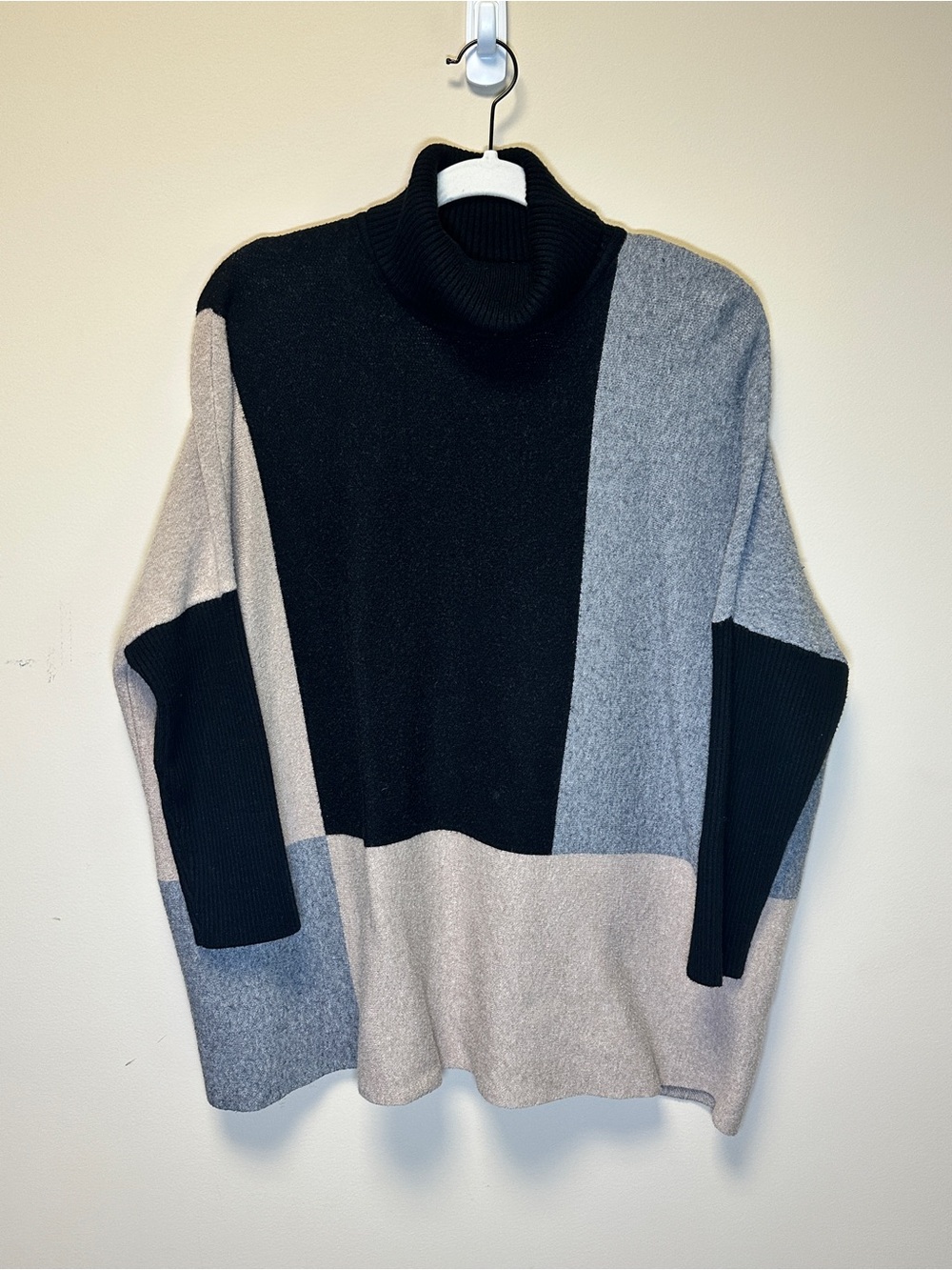 The Limited Colorblock Turtleneck Oversized Sweater in Black, Gray & Beige CL